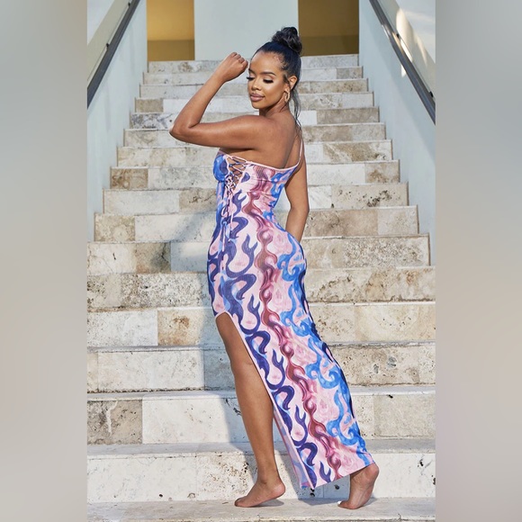 Cover up dress - Picture 2 of 3